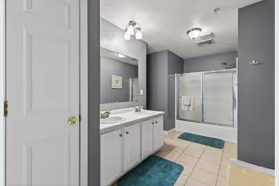 170 E Grand Avenue #2, Old Orchard Beach, ME 04064 - Photo 12