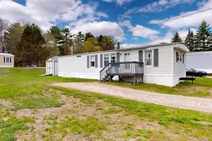 28 North St, Mechanic Falls, ME 04256 - Photo 2