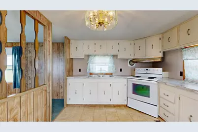 28 North Street, Mechanic Falls, ME 04256 - Photo 4