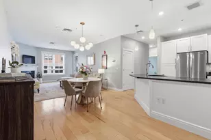 22 Hancock St, Portland, ME 04101 - Photo 2