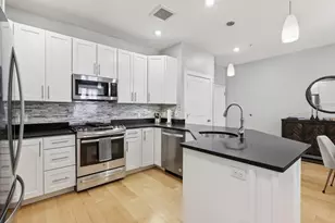 22 Hancock St, Portland, ME 04101 - Photo 10