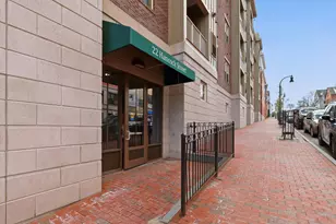 22 Hancock St, Portland, ME 04101 - Photo 6