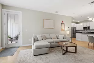 22 Hancock St, Portland, ME 04101 - Photo 16