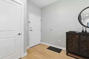 22 Hancock St, Portland, ME 04101 - Photo 8