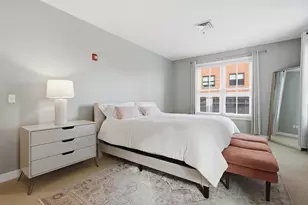 22 Hancock St, Portland, ME 04101 - Photo 4