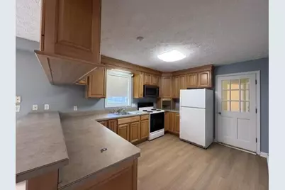 27 Coolidge Avenue, Saco, ME 04072 - Photo 6