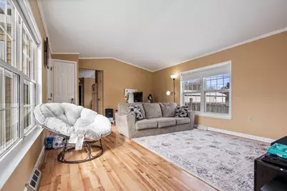 19 Winn Street, Lewiston, ME 04240 - Photo 10