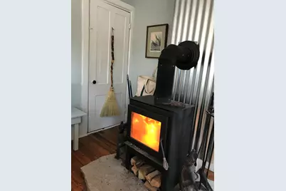 7 Mountain Street, Vinalhaven, ME 04863 - Photo 6