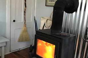 7 Mountain St, Vinalhaven, ME 04863 - Photo 6
