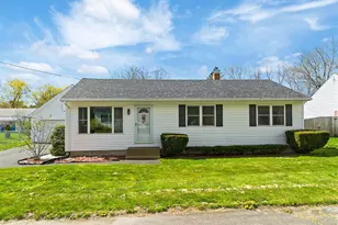 22 Mayflower Rd, Augusta, ME 04330 - Photo 2
