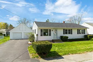 22 Mayflower Rd, Augusta, ME 04330 - Photo 6