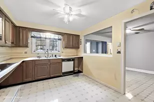6 Laurel Cir, Kennebunk, ME 04043 - Photo 10