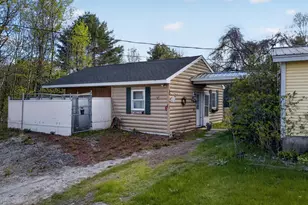 62 North St, Mechanic Falls, ME 04256 - Photo 4