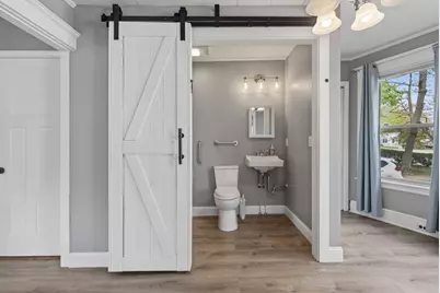 923 Broadway, South Portland, ME 04106 - Photo 18
