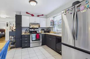 28 Beechwood Dr, Winthrop, ME 04364 - Photo 2