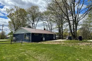 104 Unity Rd, Albion, ME 04910 - Photo 4
