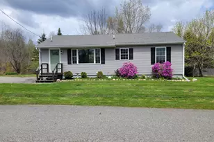 4 Bayview St, Searsport, ME 04974 - Photo 2