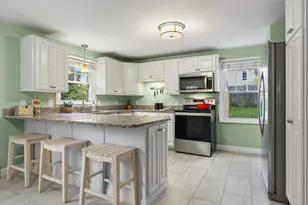 128 S Richland St, South Portland, ME 04106 - Photo 8