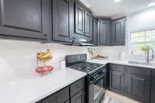 7 Davis St, Brunswick, ME 04011 - Photo 14