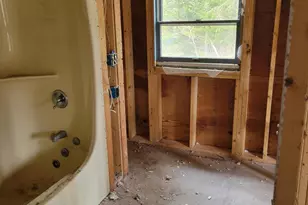 187 W Main St, Searsport, ME 04974 - Photo 24