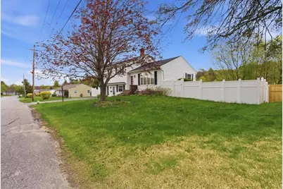 37 Stevens Street, Lewiston, ME 04240 - Photo 4