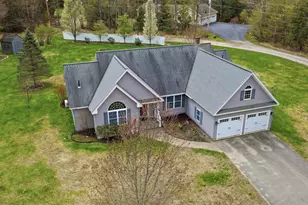 46 Longwood Dr, Gardiner, ME 04345 - Photo 4