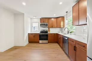 31 Main St, Kittery, ME 03904 - Photo 14
