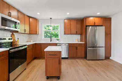 31 Main Street, Kittery, ME 03904 - Photo 12