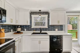 569 Benton Rd, Albion, ME 04910 - Photo 8