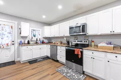 276 Gamage Avenue, Auburn, ME 04210 - Photo 4