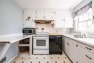 148 Massachusetts Ave, South Portland, ME 04106 - Photo 6