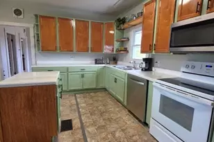 866 Main St, Lincoln, ME 04457 - Photo 10
