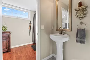113 Perkins Cove Rd, Ogunquit, ME 03907 - Photo 16