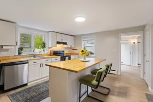 22 Raymond St, Biddeford, ME 04005 - Photo 4