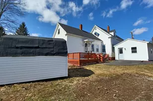 3 Pleasant St, Fairfield, ME 04937 - Photo 4