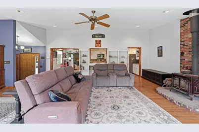 704 W Auburn Road, Auburn, ME 04210 - Photo 10