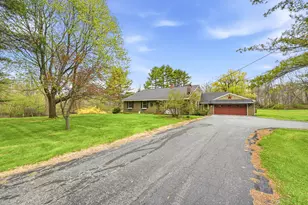 704 W Auburn Rd, Auburn, ME 04210 - Photo 2