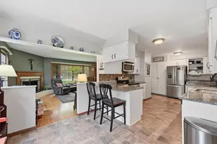 704 W Auburn Rd, Auburn, ME 04210 - Photo 16