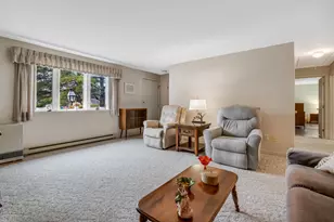 24 Colonial Way, Auburn, ME 04210 - Photo 10