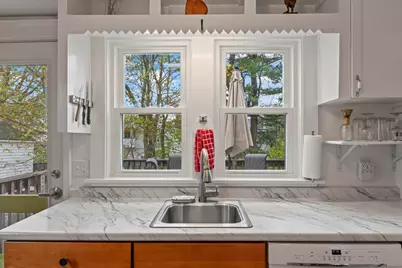 29 O'Neil Street, South Portland, ME 04106 - Photo 10