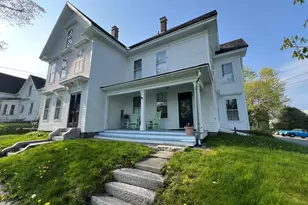 17 High St, Vinalhaven, ME 04863 - Photo 2