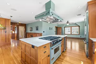 439 York St, York, ME 03909 - Photo 18