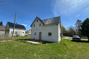 9 Water St, Presque Isle, ME 04769 - Photo 4