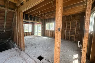 9 Water St, Presque Isle, ME 04769 - Photo 8