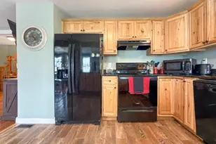 126 Fort Hill St, Fort Fairfield, ME 04742 - Photo 16