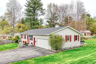 18 Burke St, Farmingdale, ME 04344 - Photo 6