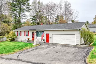 18 Burke St, Farmingdale, ME 04344 - Photo 1