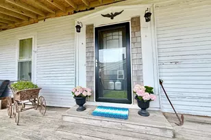 28 Washington St, Eastport, ME 04631 - Photo 16