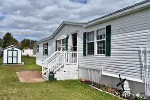 56 Franklin Pkwy, Brunswick, ME 04011 - Photo 2