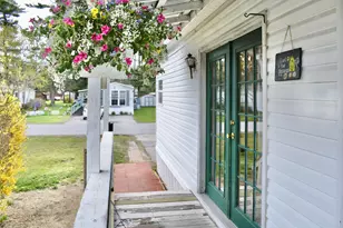 56 Franklin Pkwy, Brunswick, ME 04011 - Photo 6